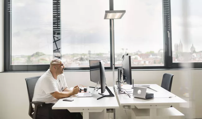 Navid Office